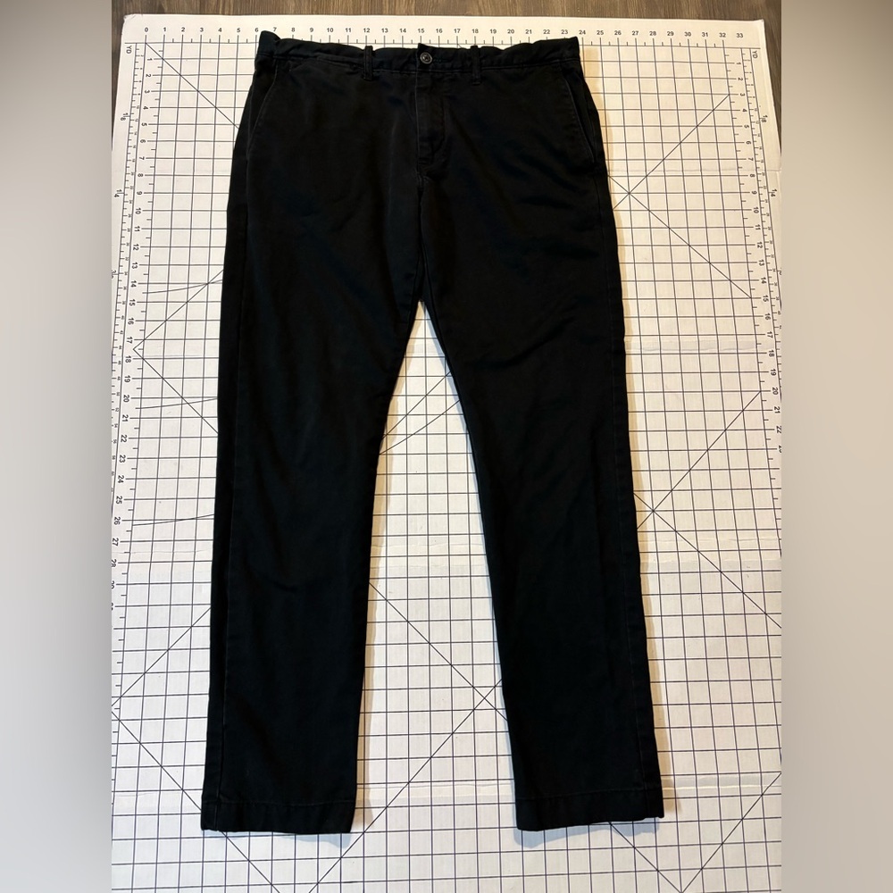J. Crew Men’s Size 34/32 Broken-In 484 Chino Pants